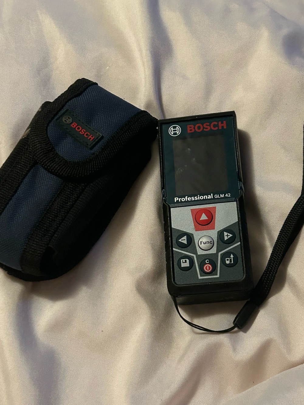 BOSCH PROFESSIONAL GLM42 LASER MEASURE HANDHELD POCKET SIZE